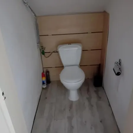Apartment Holub In Centrum Komarov