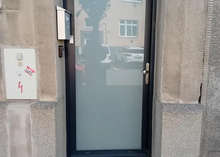 Holub In Centrum * Komarov